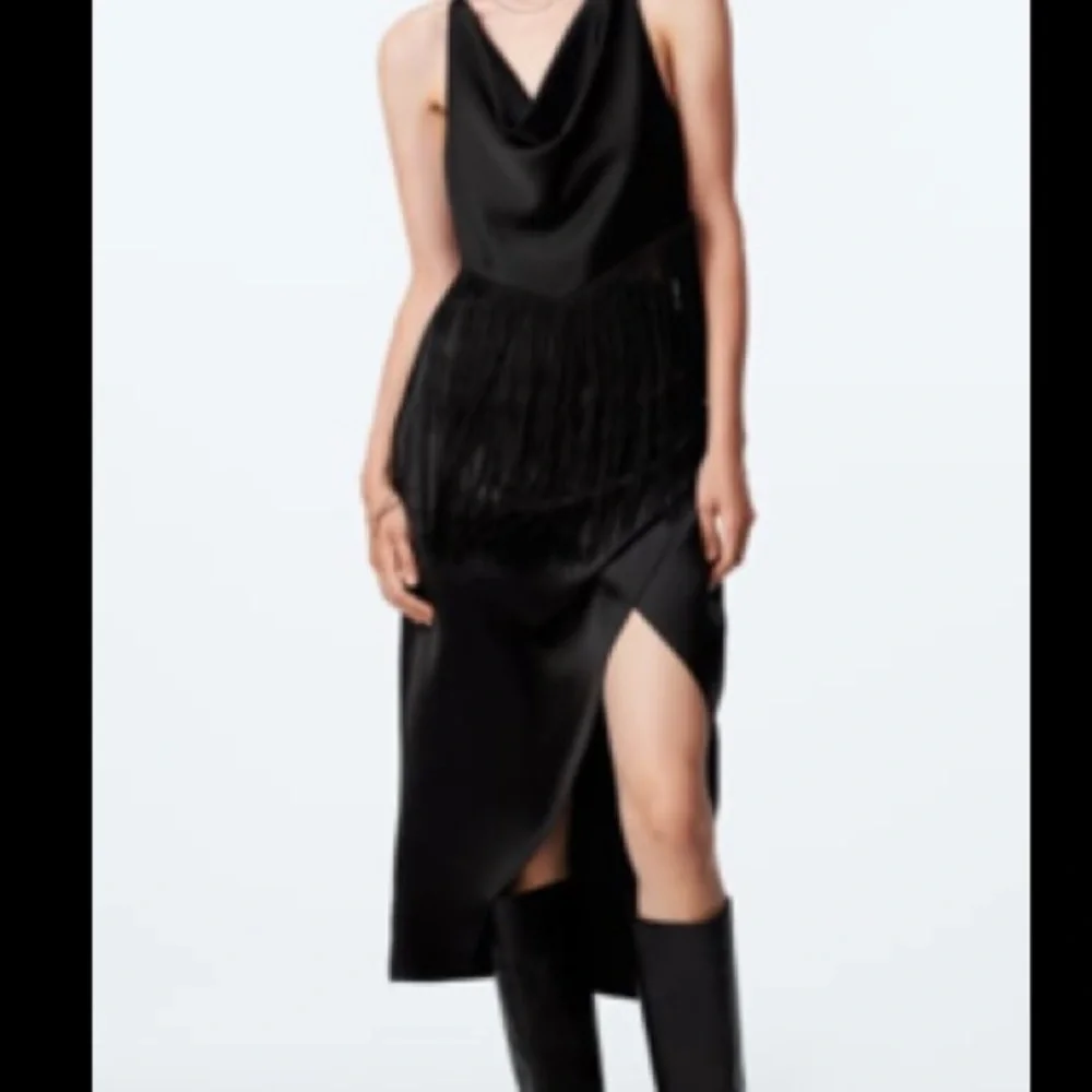 Zara ruched satin midi skirt - Picture 2 of 2